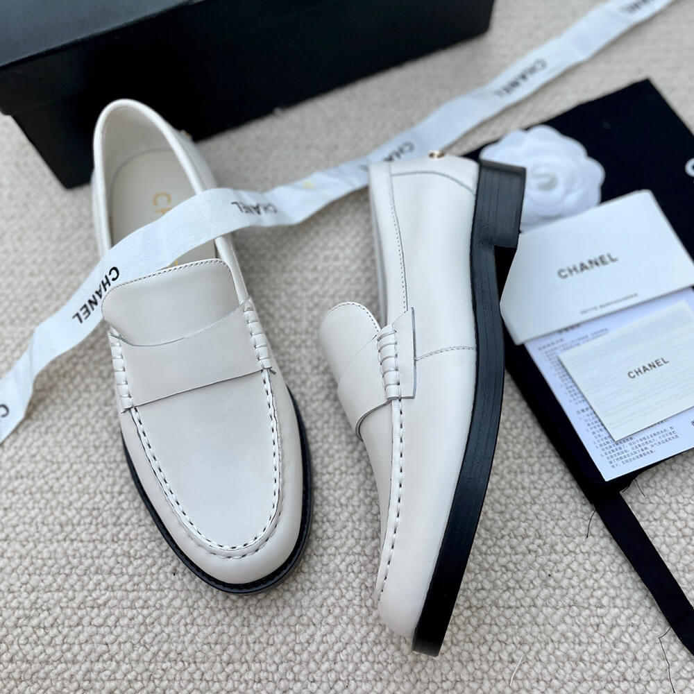 Ch**el Loafer