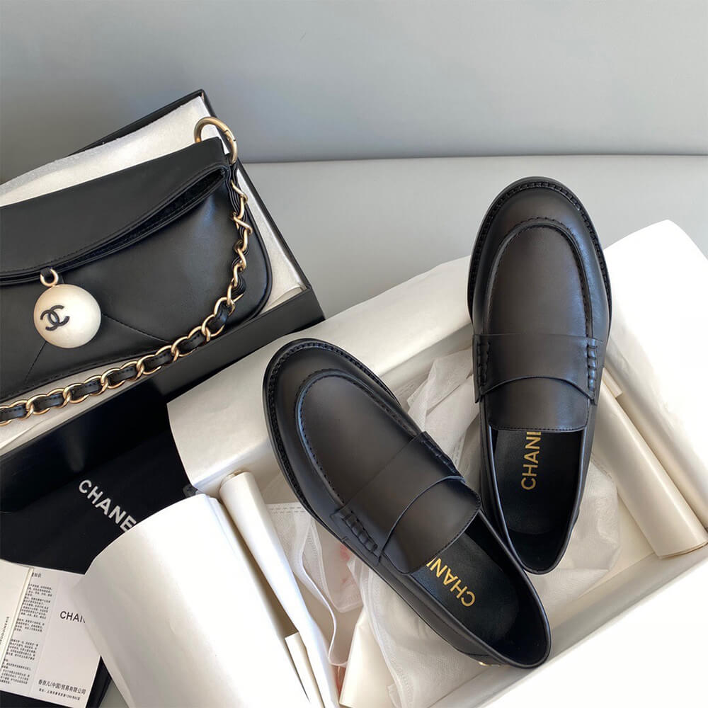 Ch**el Loafer