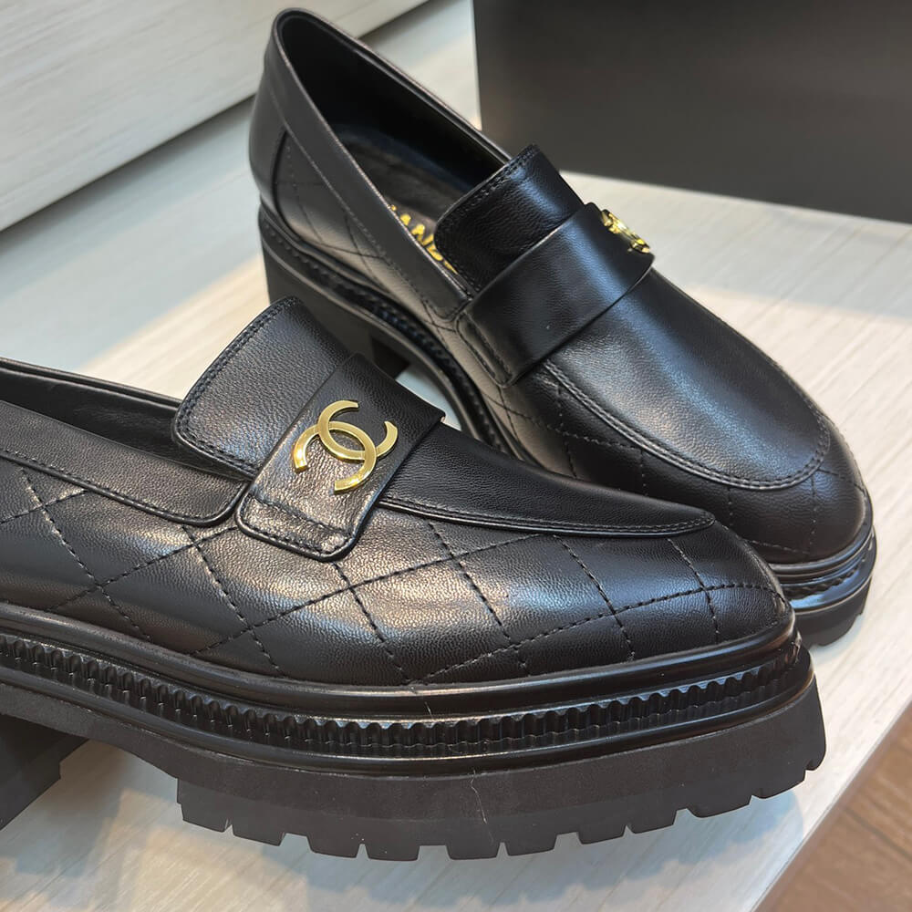 Ch**el Loafer