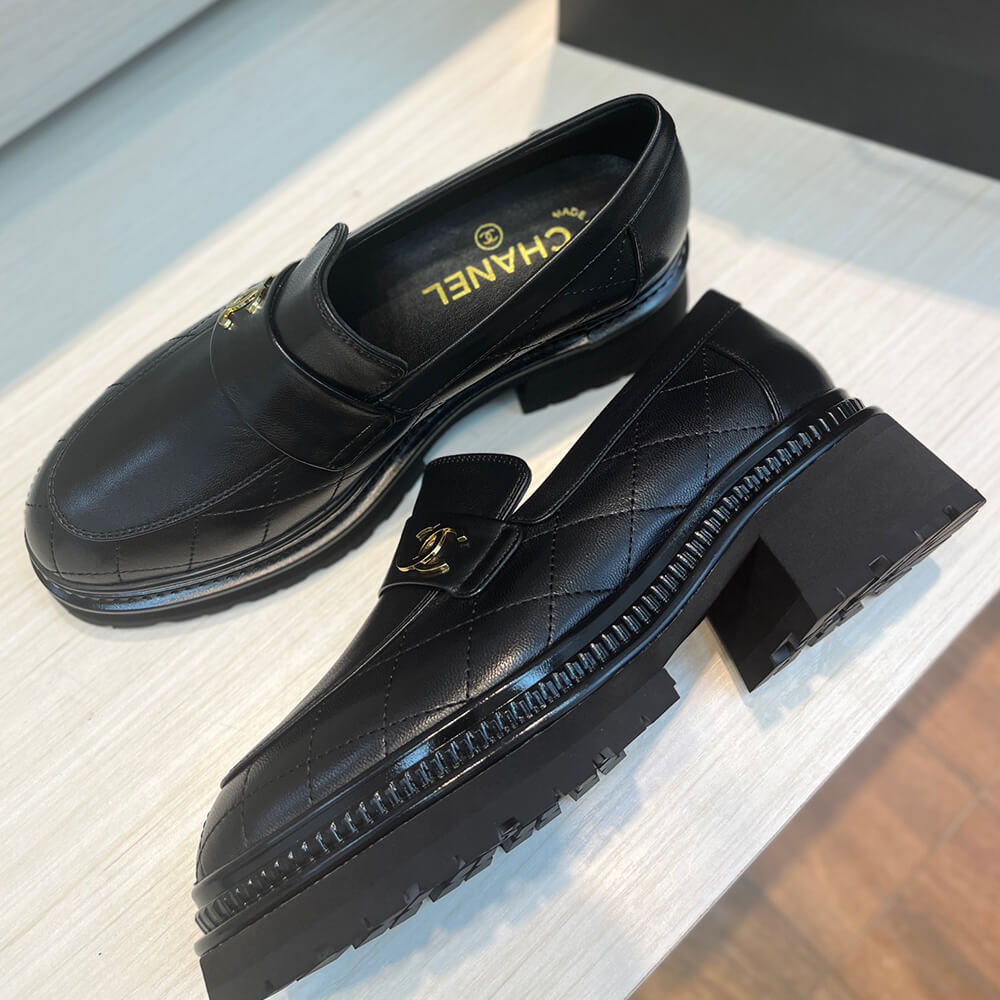 Ch**el Loafer