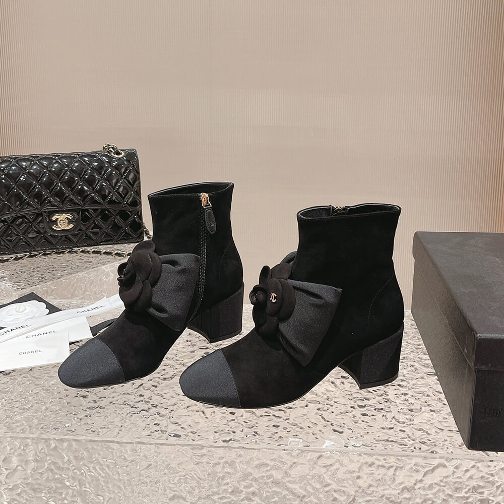 Ch**el SHORT BOOTS