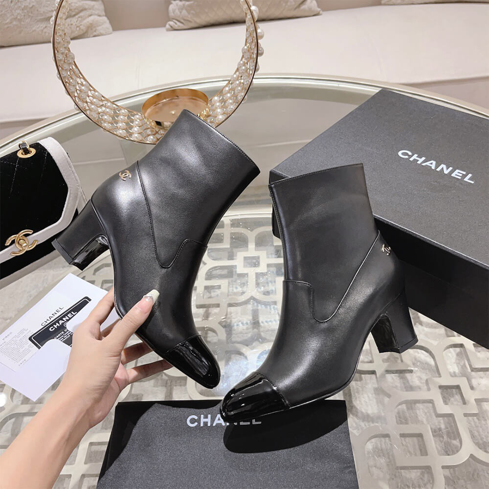 Ch**el SHORT BOOTS