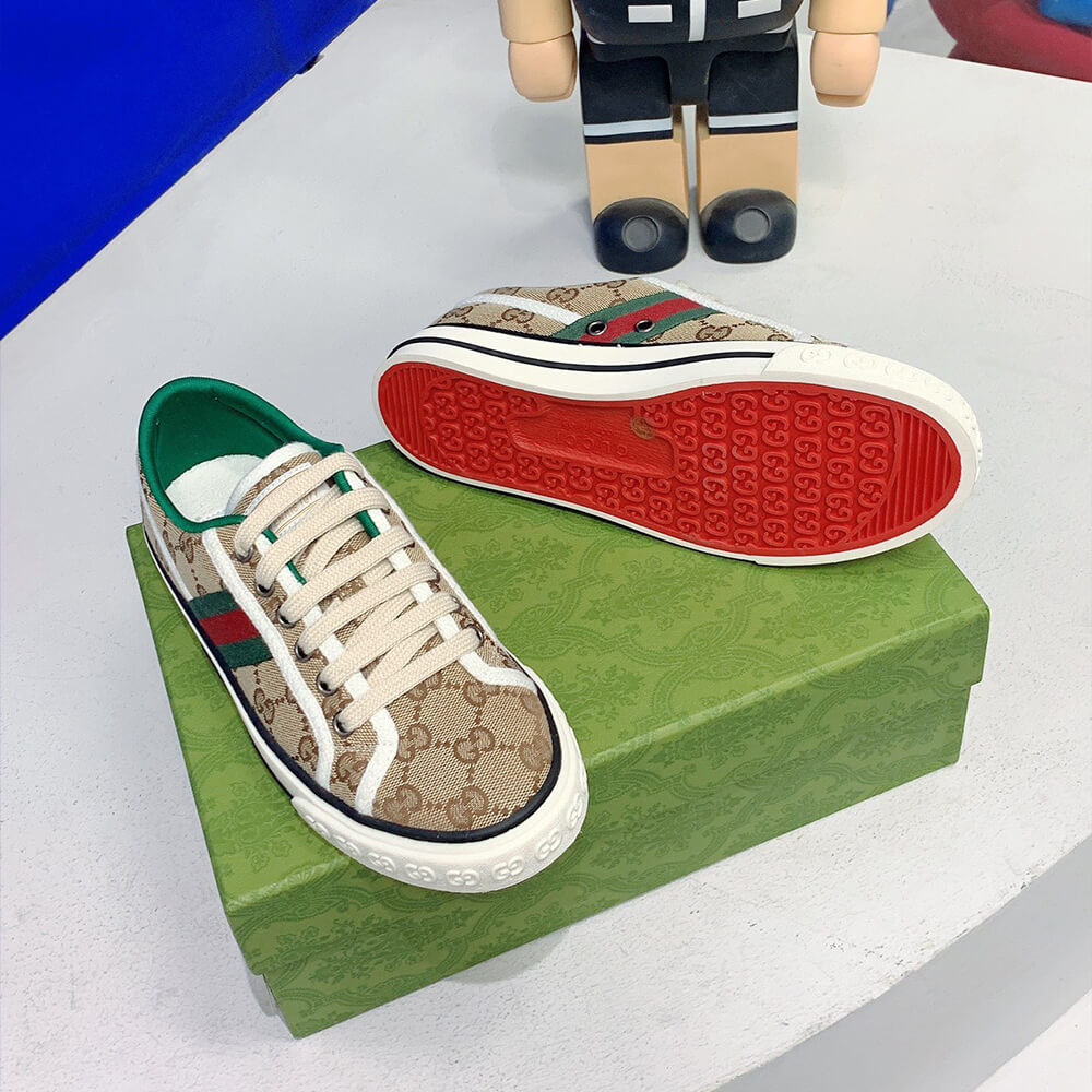 Gvc*1 Women’s Gvc*1 Tennis 1977 sneaker