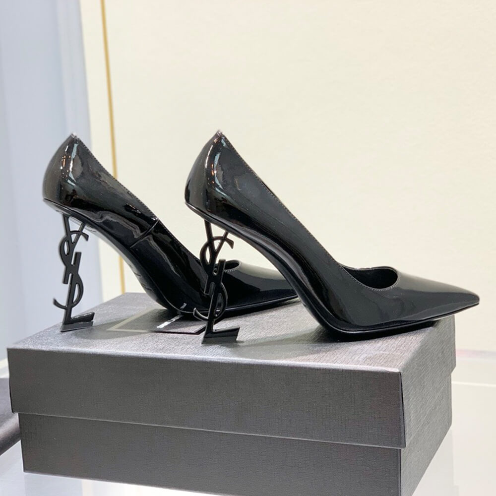 Y51 OPYUM Pumps in patent leather