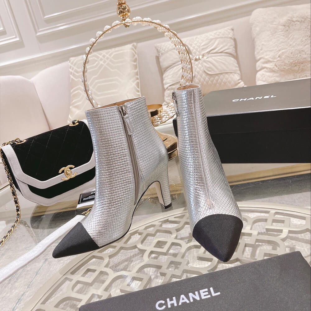 Ch**el ANKLE BOOT
