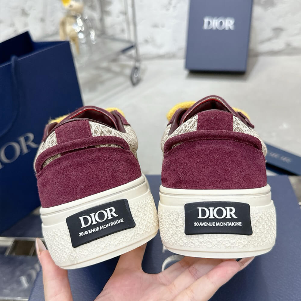 D10r B33 Sneaker