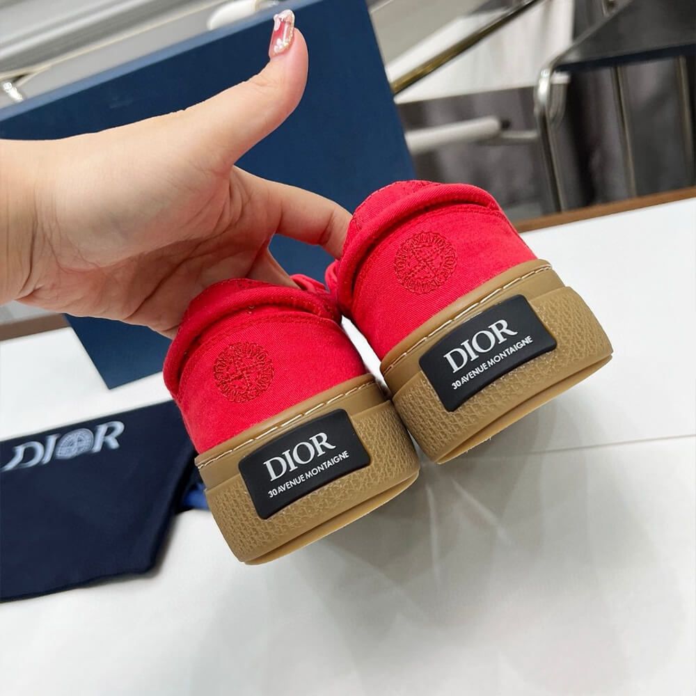 D10r B33 Sneaker