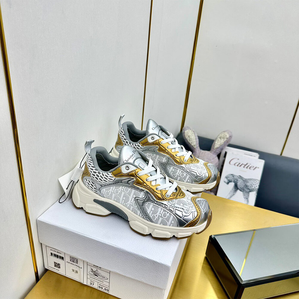 Chr1st1an D10r Vibe Sneaker