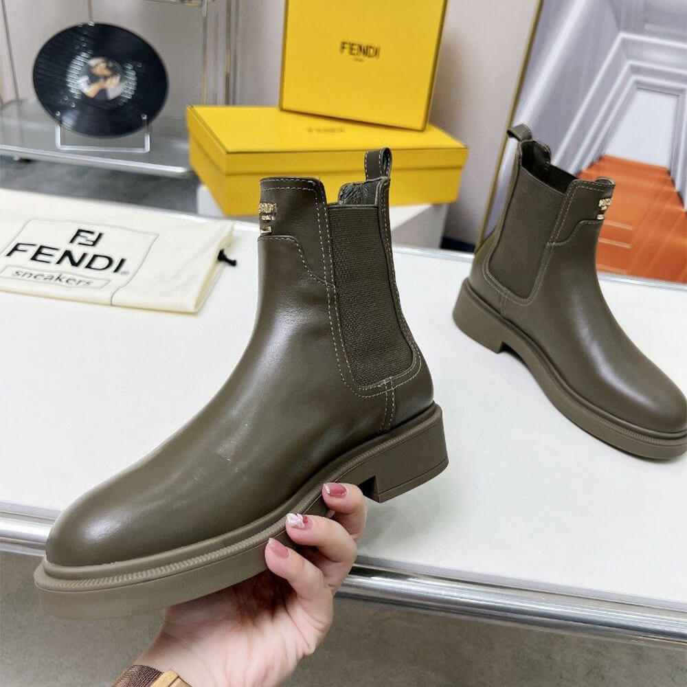 F**di Boots