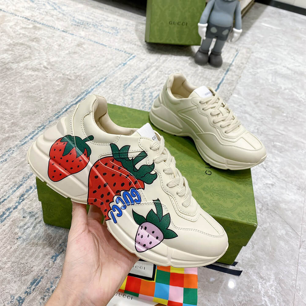 Gvc*1 Strawberries Rhyton Sneaker