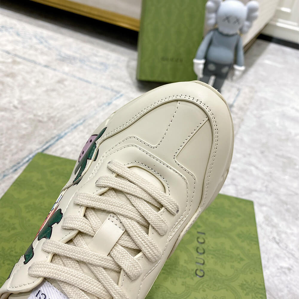 Gvc*1 Strawberries Rhyton Sneaker