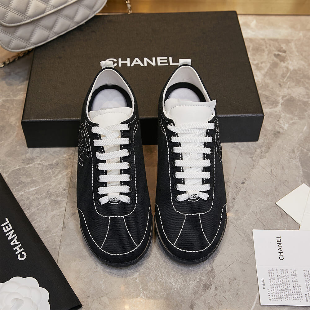 Ch**el Trainers