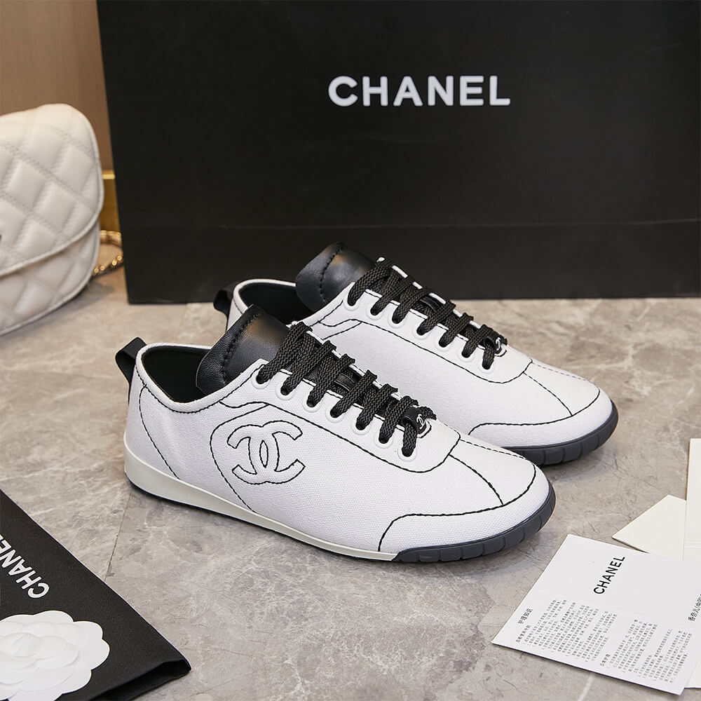 Ch**el Trainers