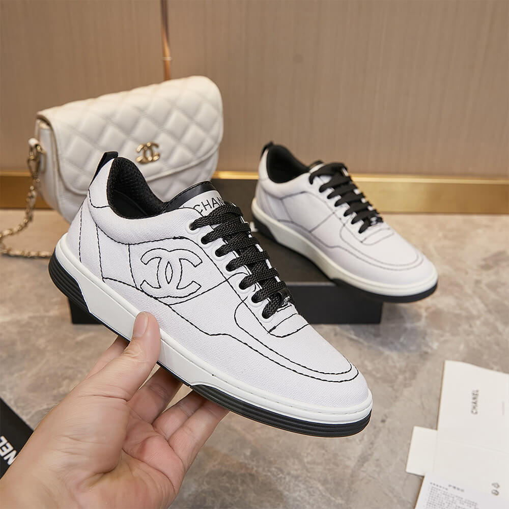 Ch**el Trainers