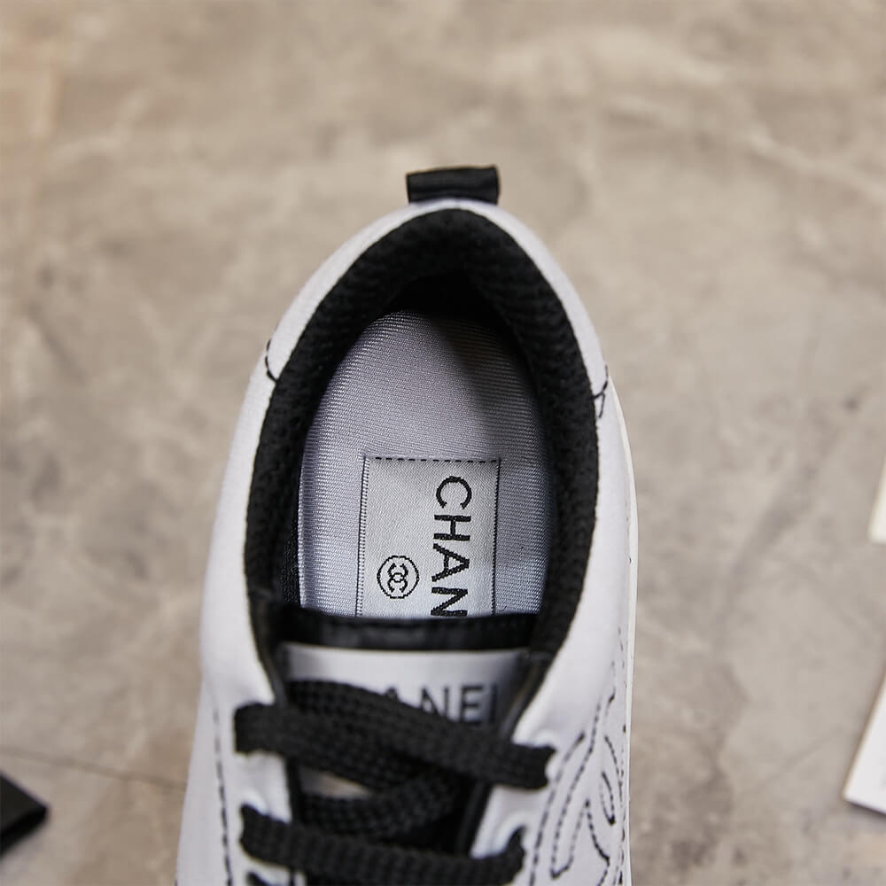 Ch**el Trainers