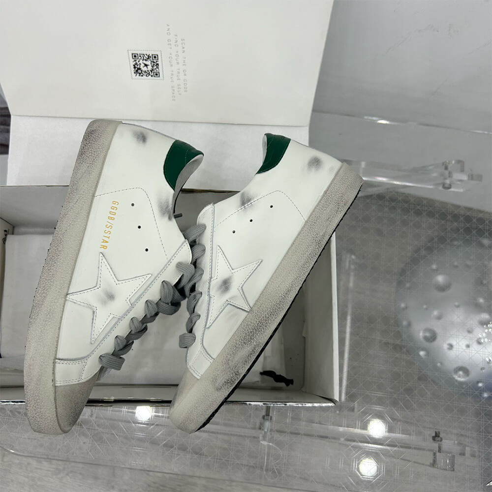 Golden Goose Sneakers
