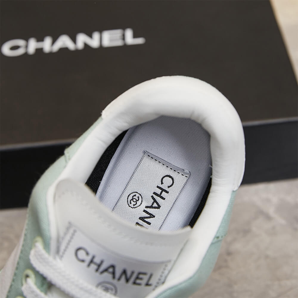 Ch**el Trainers