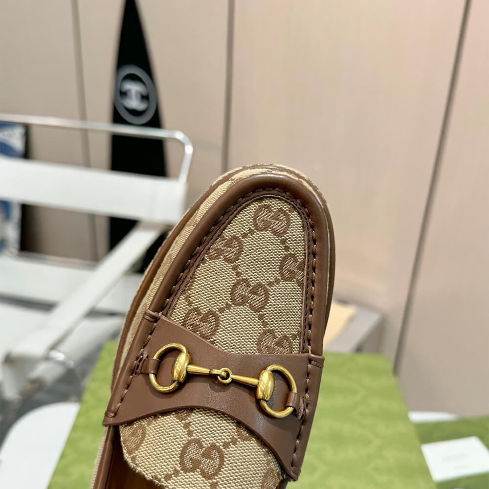 Gvc*1 Women’s Horsebit wedge loafer