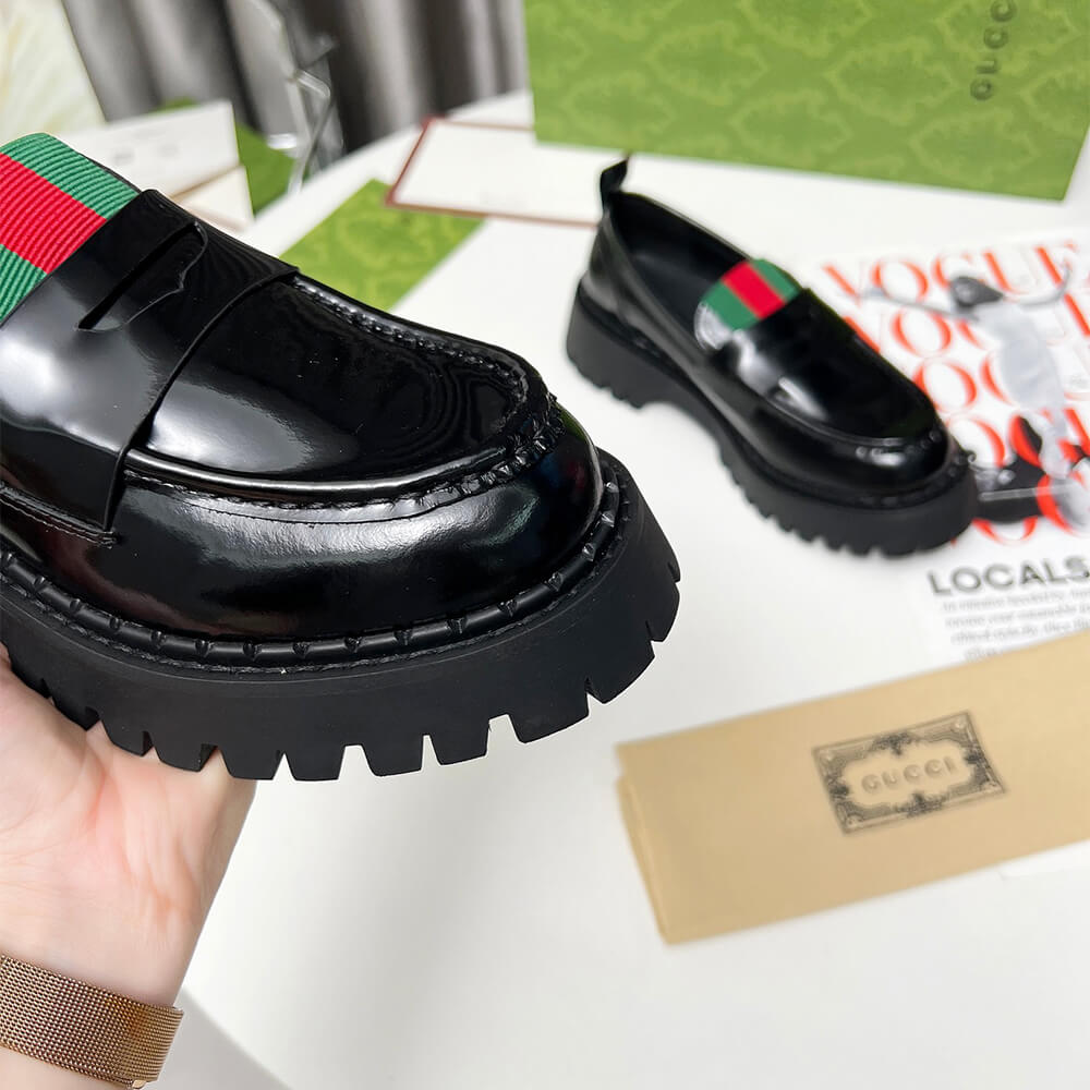 Gvc*1 Women’s loafer with Web