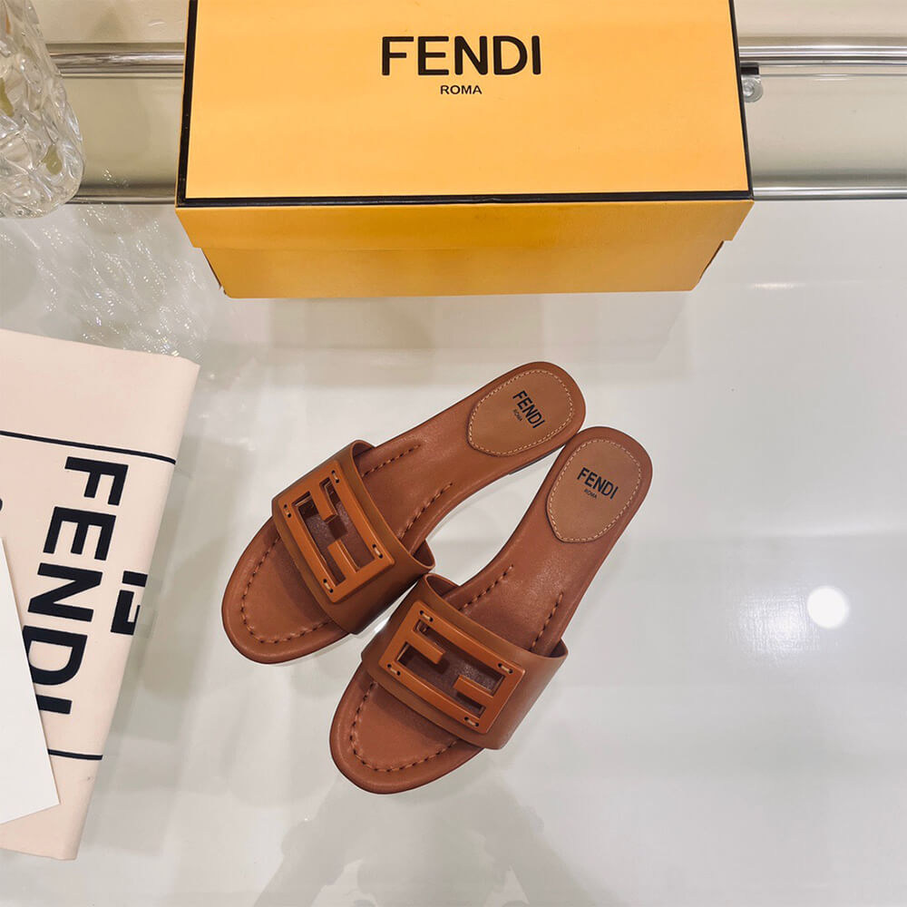 F**di Baguette Slides