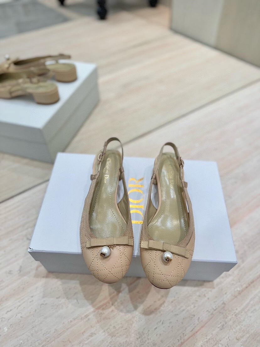 D10r Ballet Slingback Pump