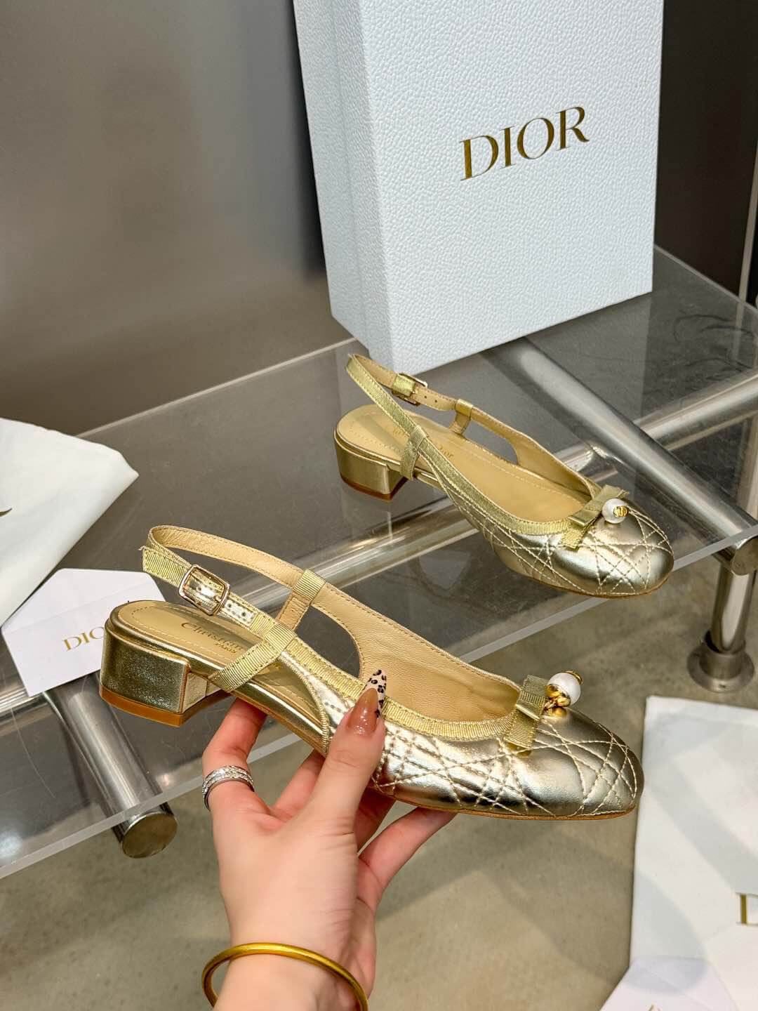 D10r Ballet Slingback Pump