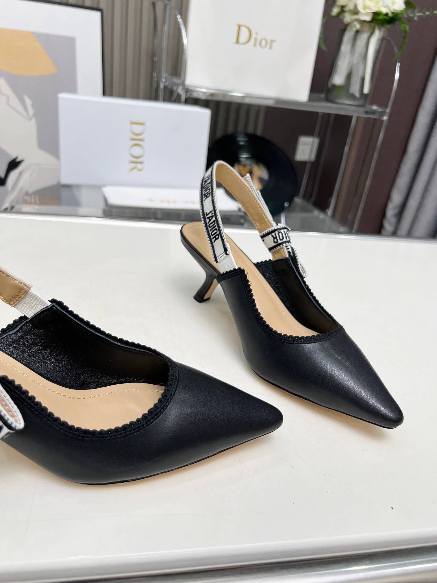 J’AD10r Slingback Pump