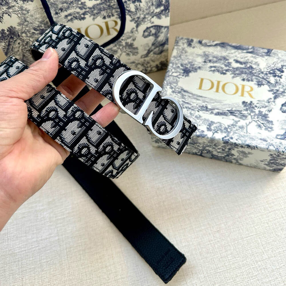 D10r 35mm belt
