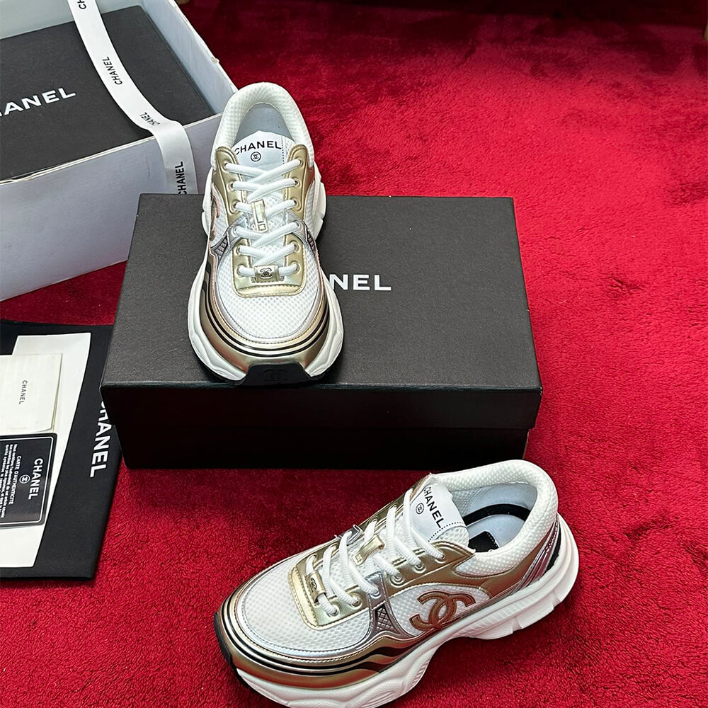 Ch**el Sneaker