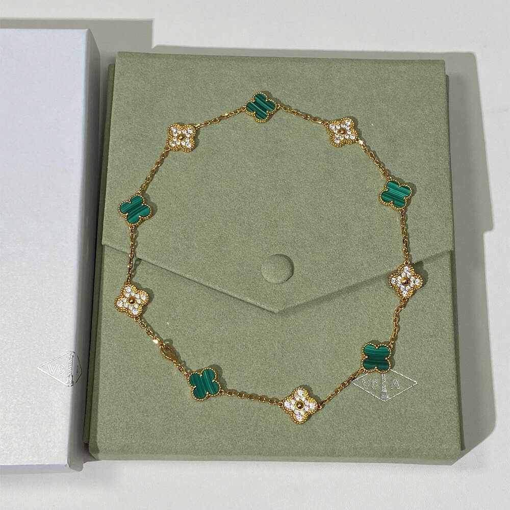 V*n Cl**f & Arpels Necklace
