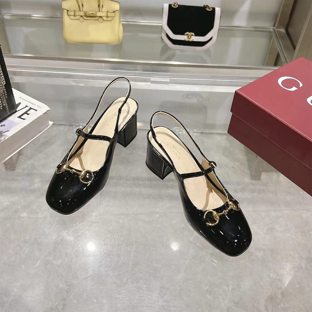 Gvc*1 Women’s Horsebit pump