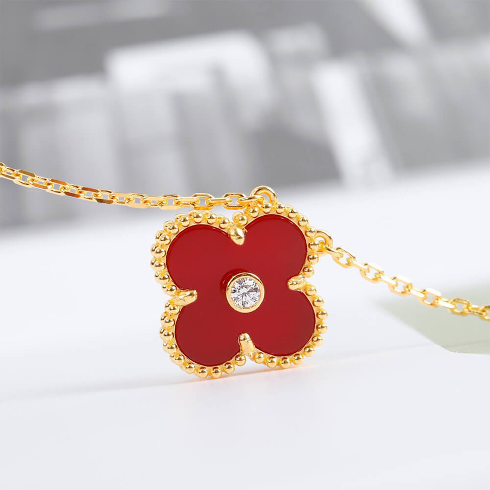 V*n Cl**f & Arpels Necklace