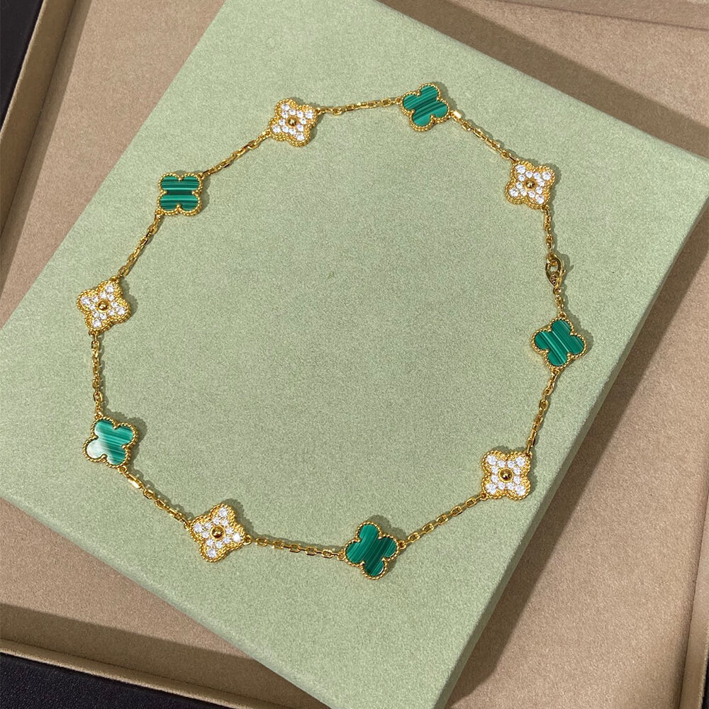 V*n Cl**f & Arpels Necklace