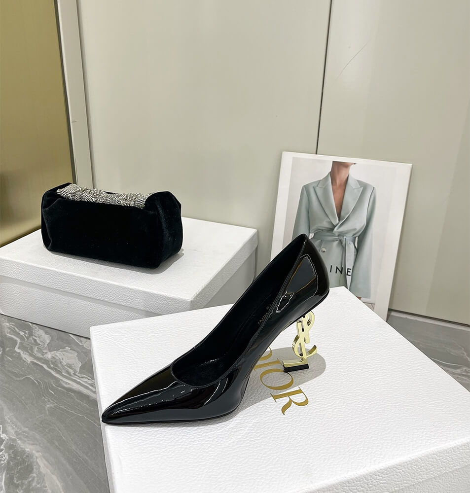Y51 Opyum Pumps in Patent Leather