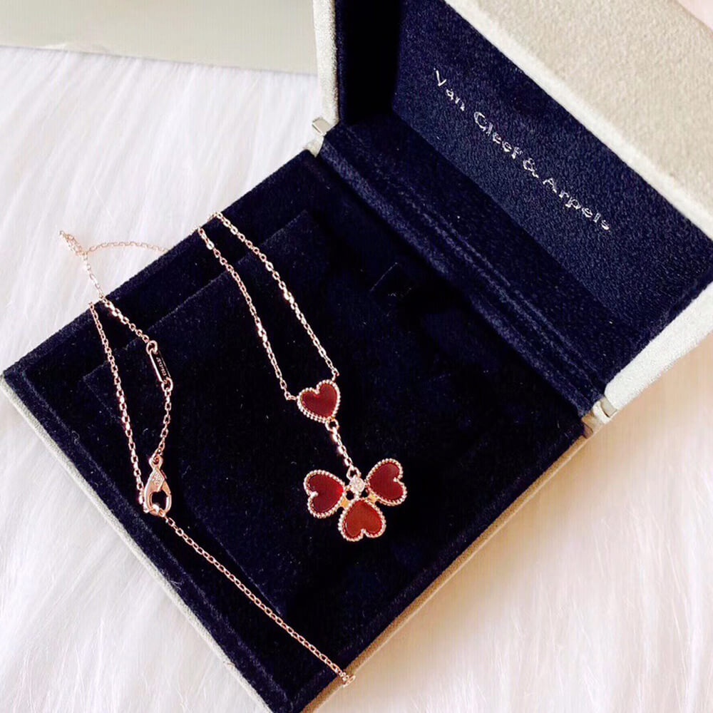V*n Cl**f & Arpels Necklace