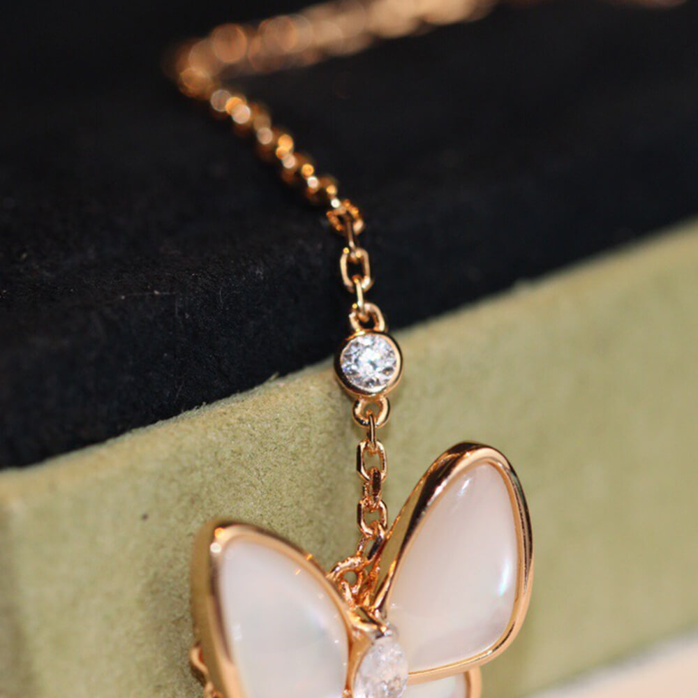 V*n Cl**f & Arpels Necklace