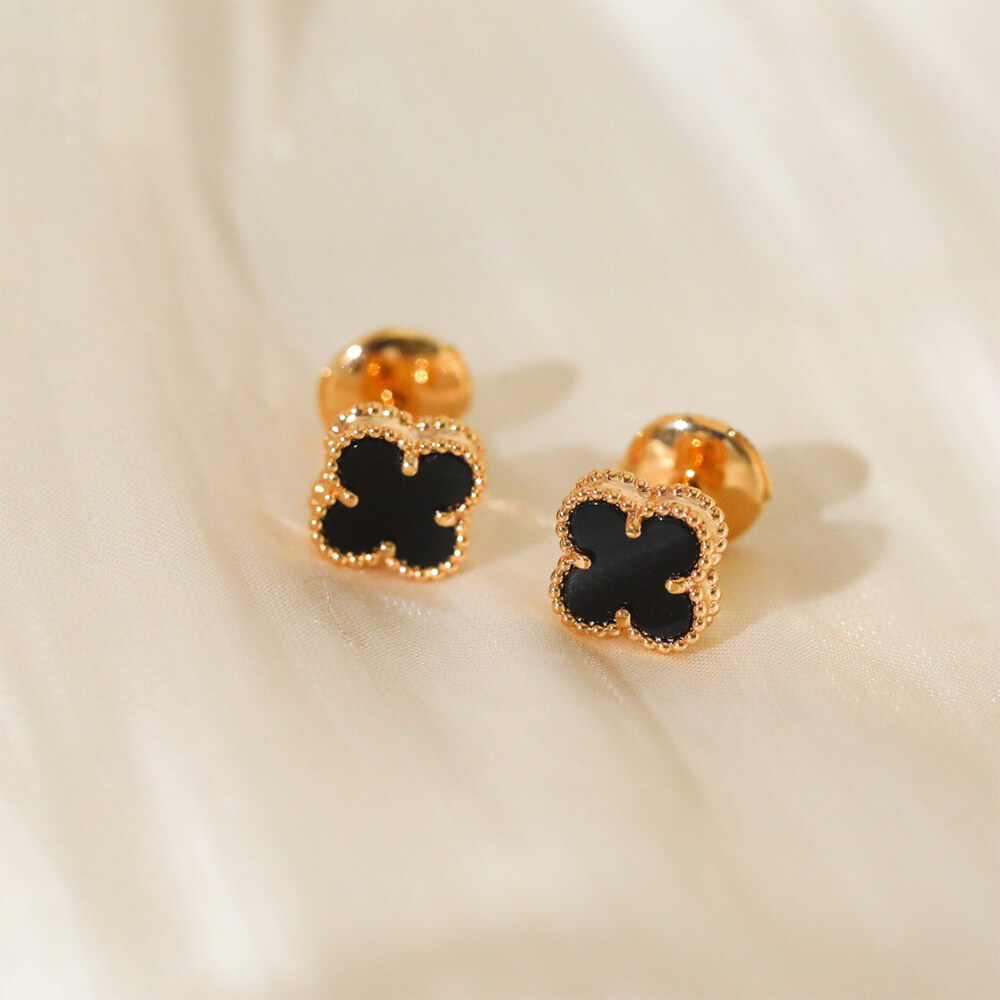 V*n Cl**f & Aepels Earrings