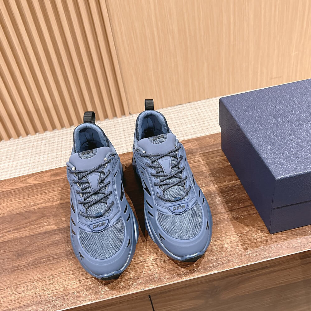 D10r  B44 Blade Sneaker