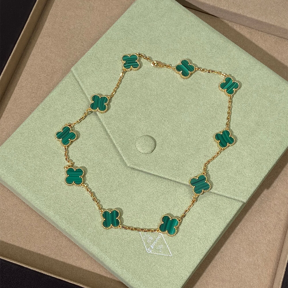 V*n Cl**f & Arpels Necklace