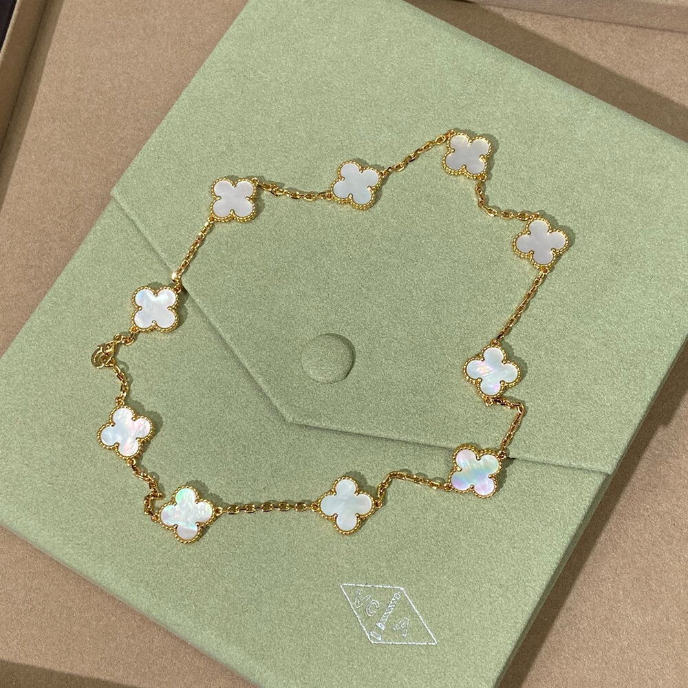 V*n Cl**f & Arpels Necklace