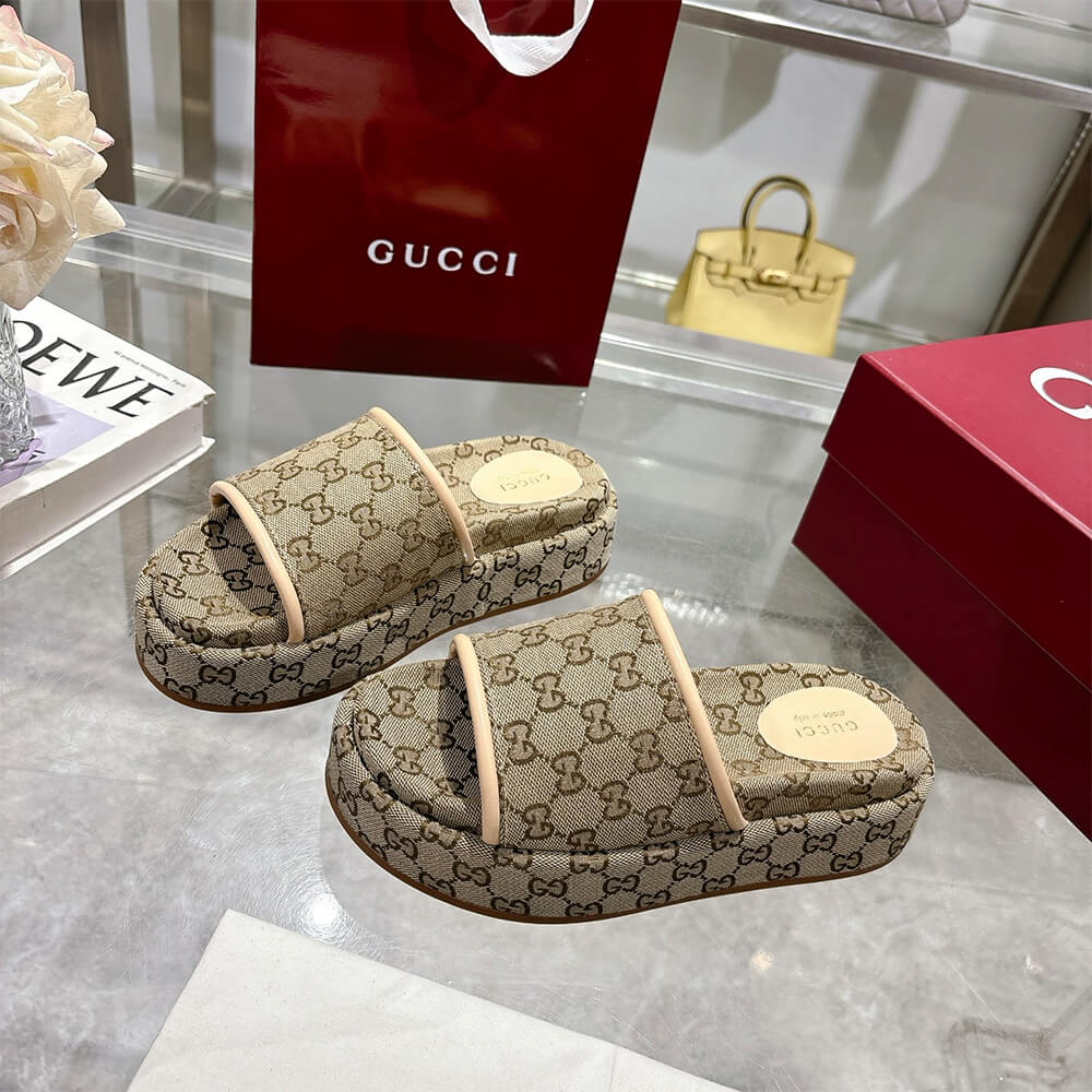 Gvc*1 Women’s GG platform sandal