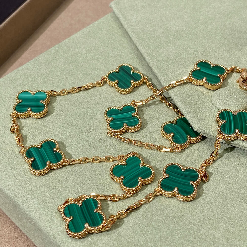V*n Cl**f & Arpels Necklace