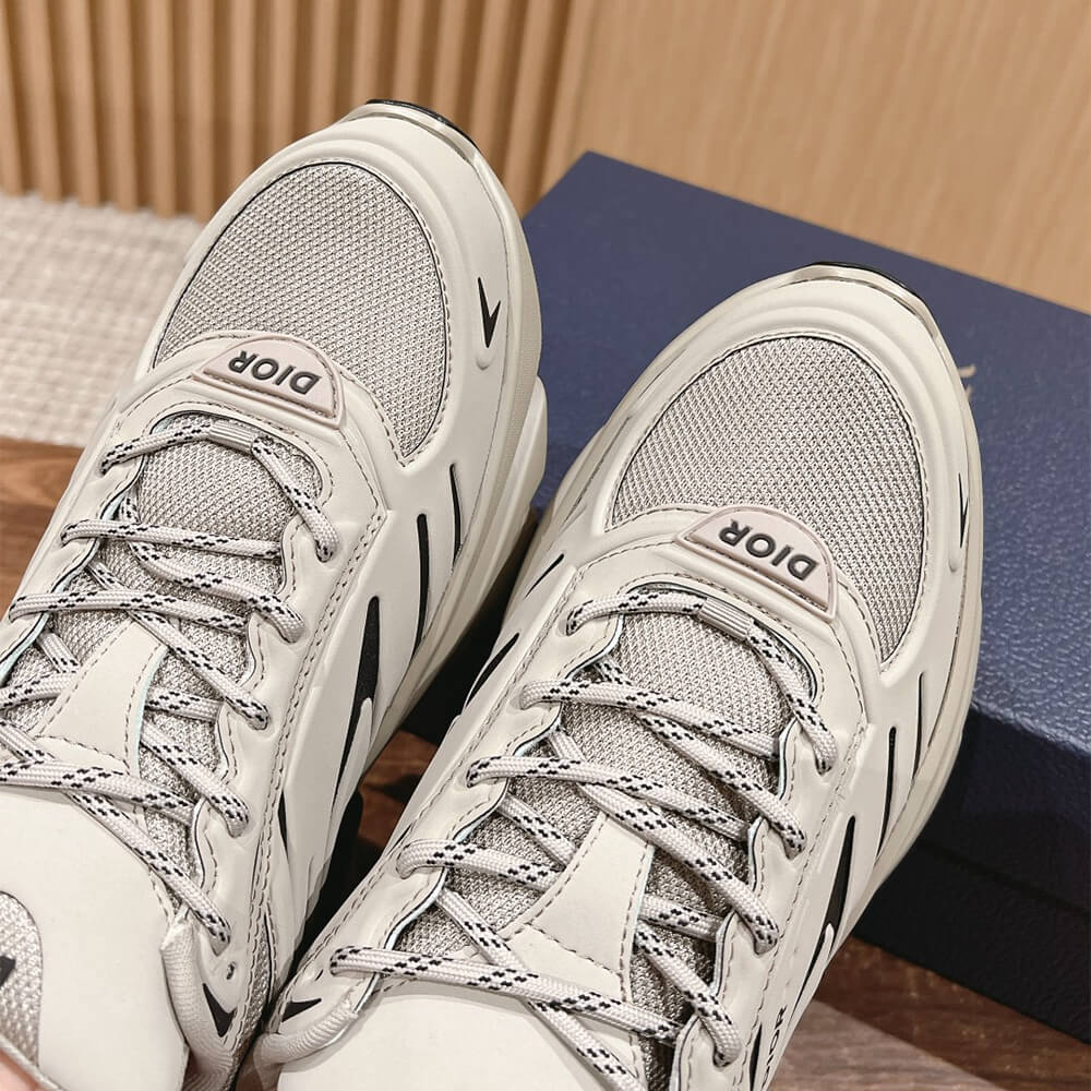 D10r  B44 Blade Sneaker