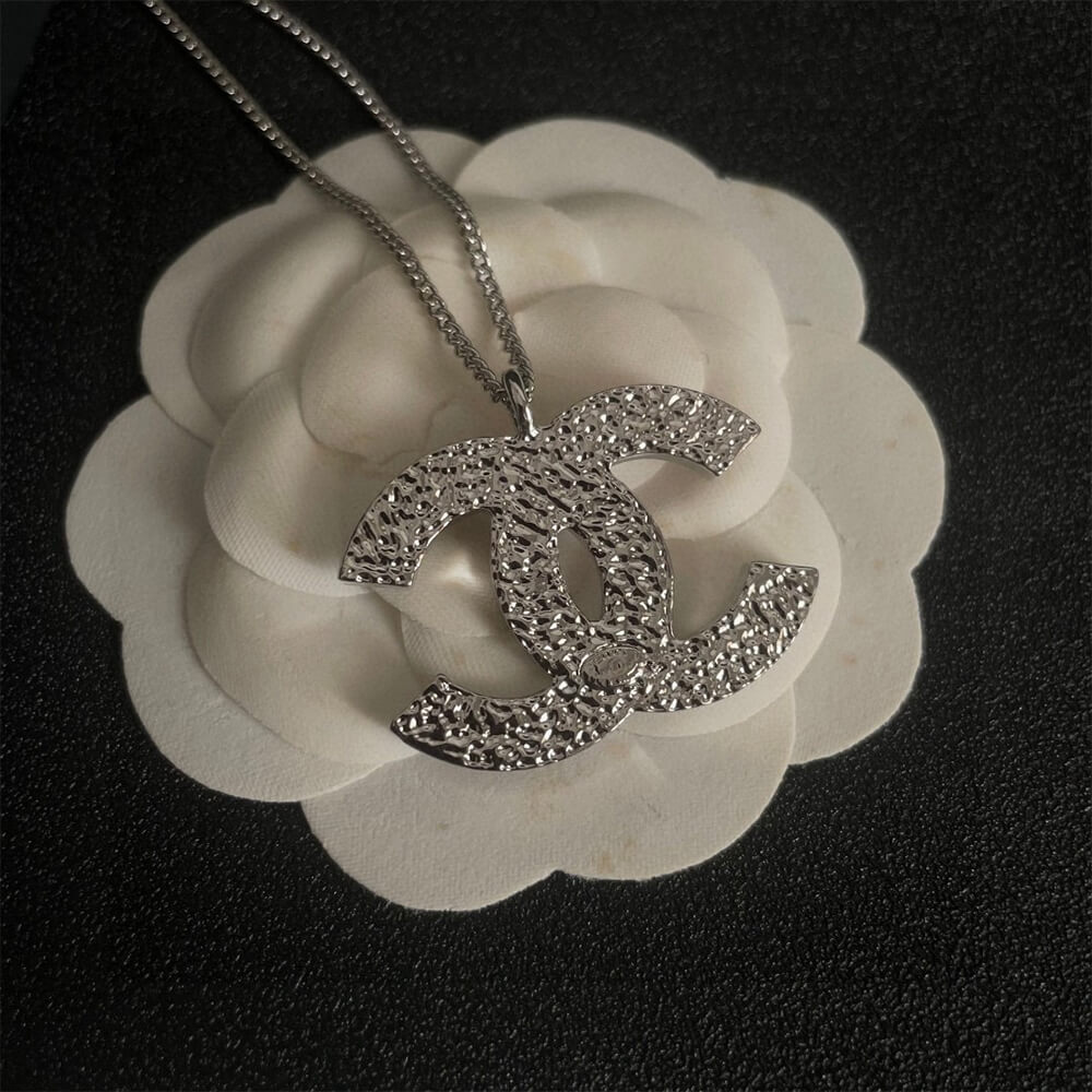 Ch**el Necklace