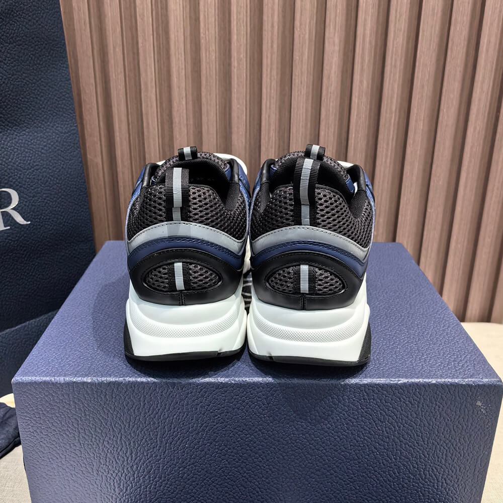 D10r  B22 Sneaker