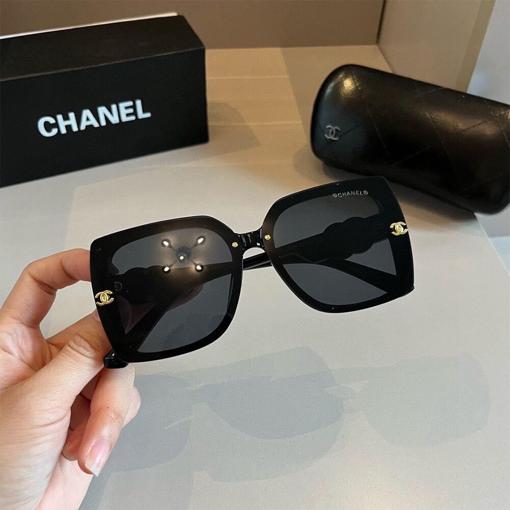 Ch**el SUNGLASSES