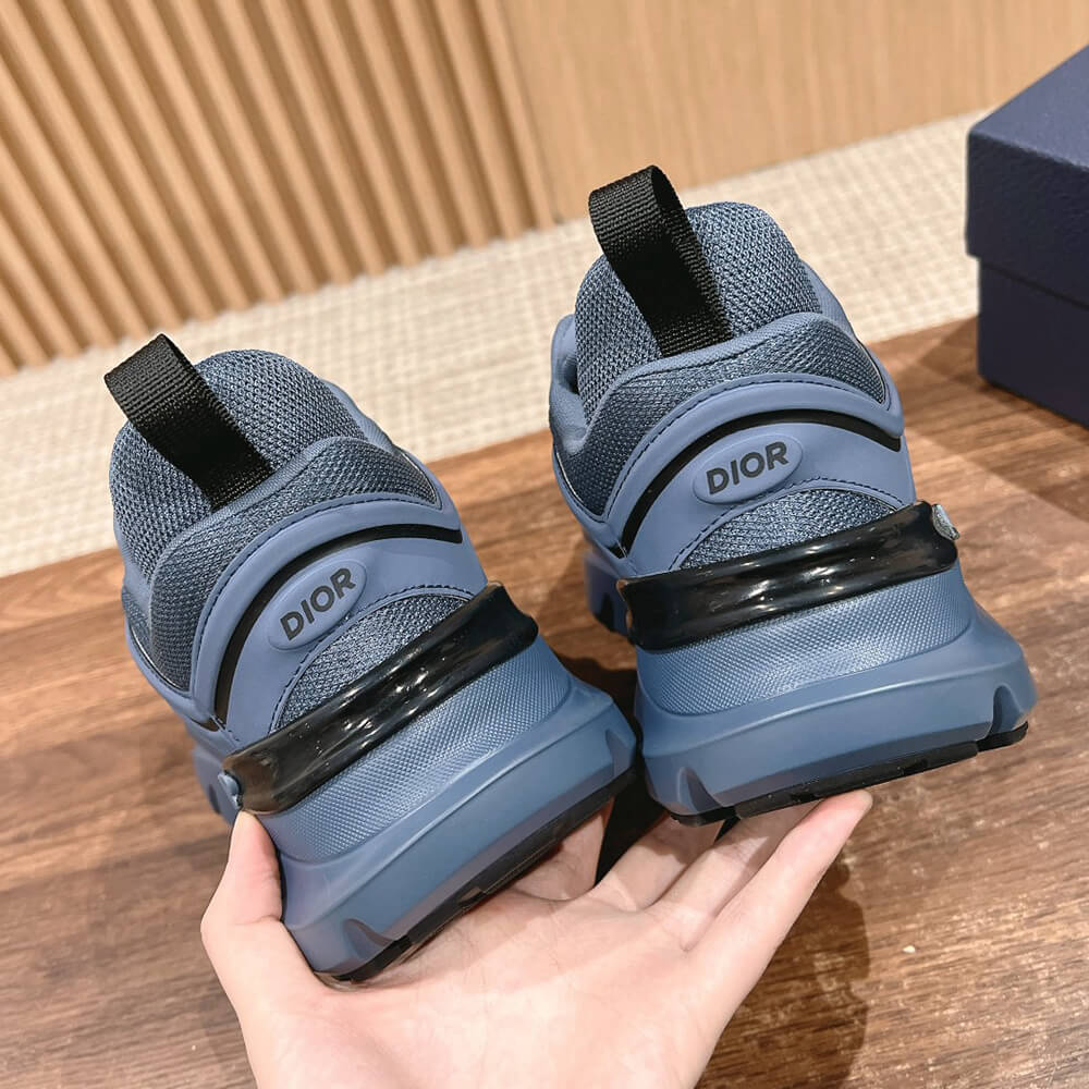 D10r  B44 Blade Sneaker