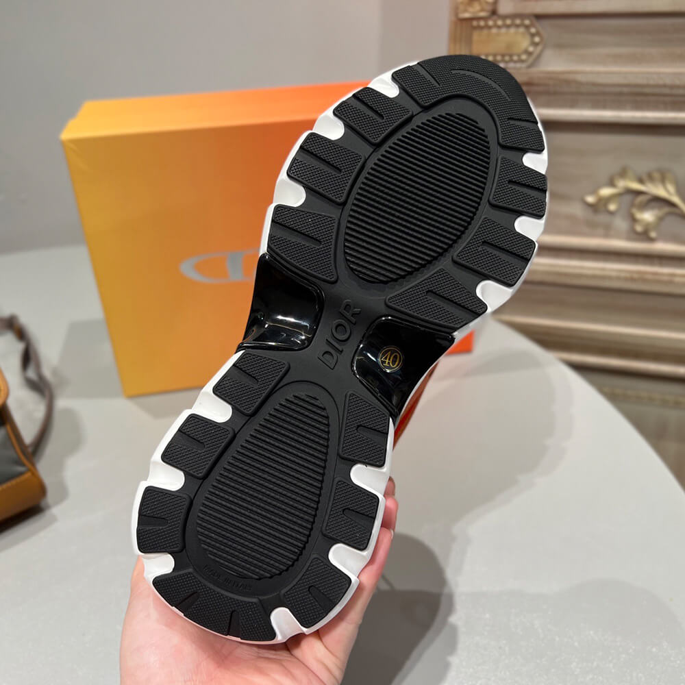 D10r  B44 Blade Sneaker
