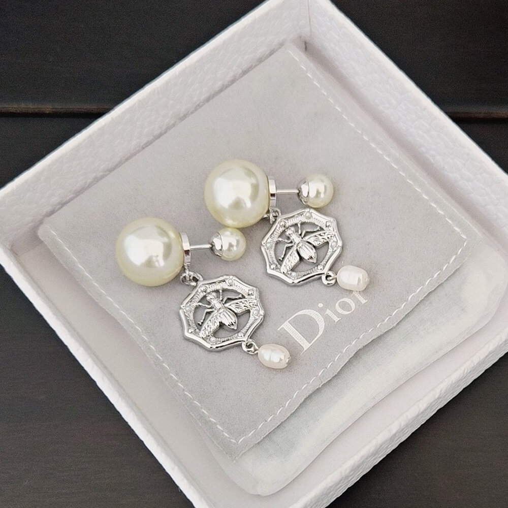 D10r EARRINGS