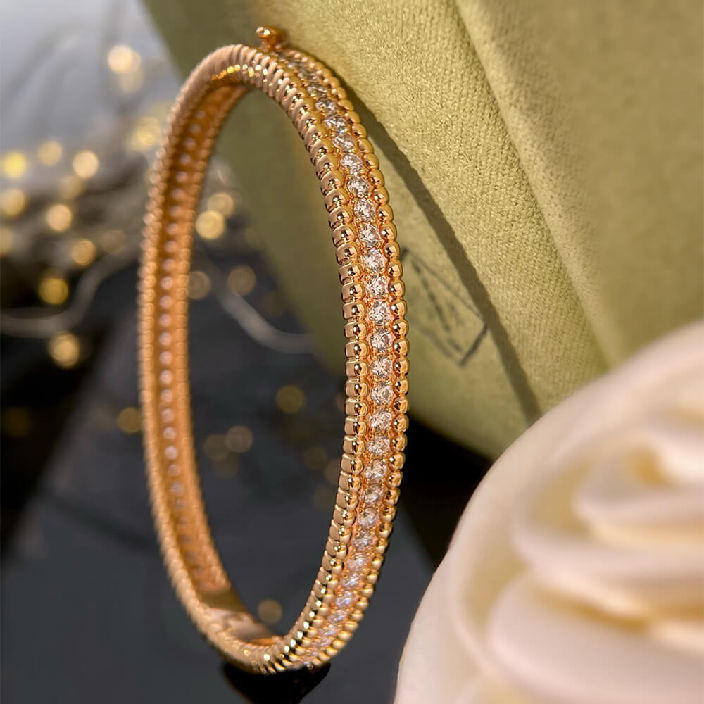 V*n Cl**f & Arpels Perlée D1am0nds bracelet, 1 row, medium model